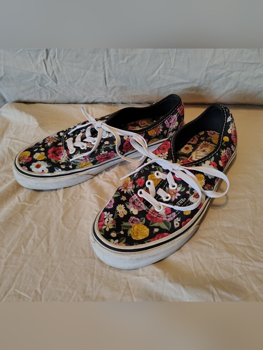 Vans Authentic Lux Floral Canvas Low-Top Sneakers Black & Multicolor Flowers - Picture 8 of 11